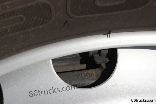 Scania New R Series Heavy Truck 500 hp 6X2R Tractor Truck (China VI) (Model R500) Chassis (3) | 86Trucks