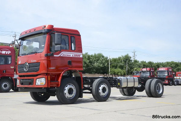 SHACMAN Delong L3000 Classic Edition 240 hp 4X2(6 wheels) 6.8 m stake truck (China VI) Exterior (3) | 86Trucks