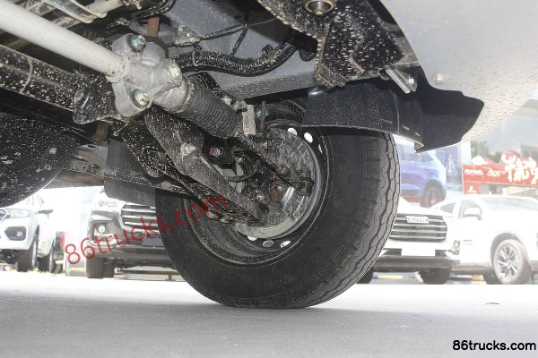 Wuling Rongguang Mini Truck 1.5L 107 hp 4X2(6 wheels) Gasoline 3.005m Single Row Stake Mini Truck Chassis (3) | 86Trucks
