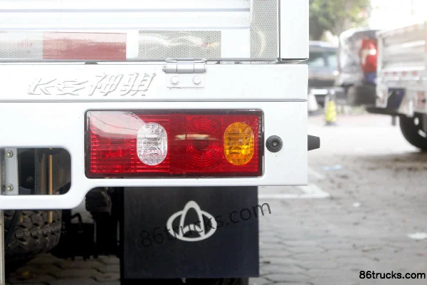 Ankai Shenqi T20L 1.5L 116hp 4X2(6 wheels) Gasoline 3.01m Double Row Stake Truck Body (3) | 86Trucks
