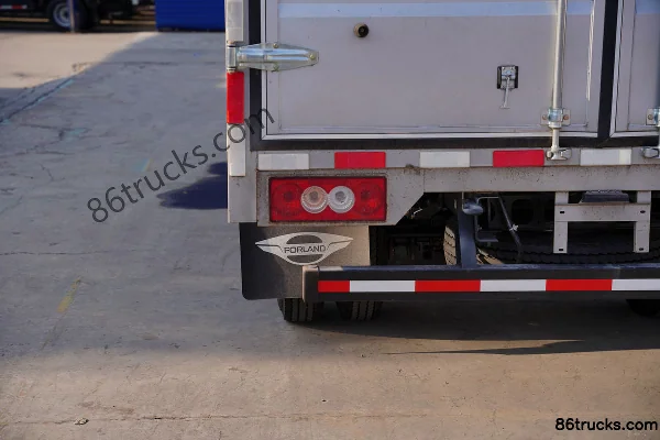 Foton Times Leading 5 131 hp 4X2(6 wheels) 4.14 m single-row enclosed light truck (China VI) Body (1) | 86Trucks