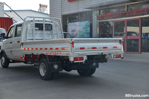 Foton Xiangling V3 1.6L 122 hp 4X2(6 wheels) 2.7m double-row flatbed micro truck (China VI) Body (3) | 86Trucks