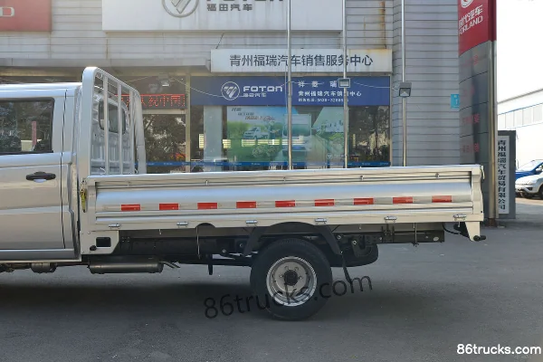 Foton Xiangling V3 1.6L 122 hp 4X2(6 wheels) 2.7m double-row flatbed micro truck (China VI) Body (1) | 86Trucks