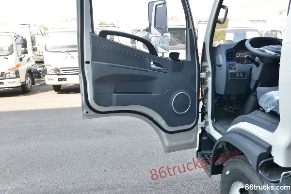 JAC Junling V6 115 hp 4X2(6 wheels) 3.85m semi-row stake truck Cab (2) | 86Trucks
