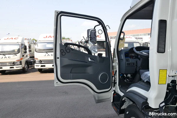 JAC Junling V6 115 hp 4X2(6 wheels) 3.85m semi-row stake truck Cab (1) | 86Trucks