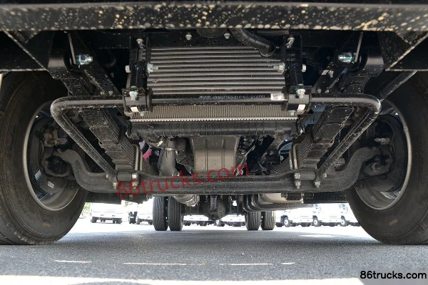 JAC Junling A8 170 hp 4X2(6 wheels) 5.4m Crew Cab Flatbed Light Truck Chassis (1) | 86Trucks