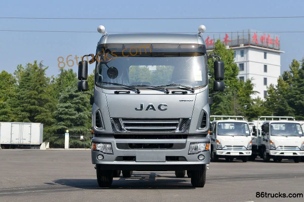 JAC Dewos V9 220 ch 4X2(6 roues) 5,48 m camion porteur à ridelles cabine demi-avancée Extérieur (2) | 86Trucks