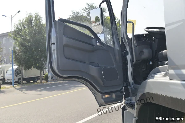 JAC Dewos V9 220 ch 4X2(6 roues) 5,48 m camion porteur à ridelles cabine demi-avancée (2) | 86Trucks