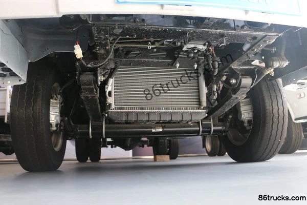 Yuejin Fuxing S70 Basement Edition 1.5L 113 hp 4X2(6 wheels) 3.65m single-row flatbed light truck (China VI) Chassis (1) | 86Trucks