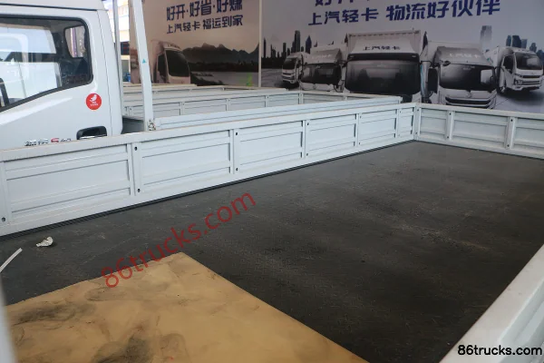 Yuejin Fuxing S70 Basement Edition 1.5L 113 hp 4X2(6 wheels) 3.65m single-row flatbed light truck (China VI) Body (1) | 86Trucks