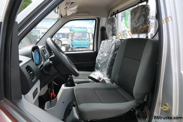 Karry Youjin T50 Luxury 1.5L 116 hp 4X2(6 wheels) Gasoline 3.2m Single Row Flatbed Mini Truck (China VI) Cab (3) | 86Trucks