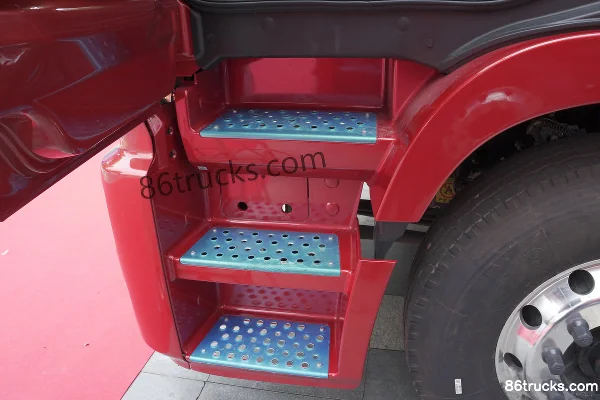 Foton Auman GTL Zhixiang Edition North Edition 470hp 6X4(10 wheels) tractor truck (China VI) Cab (2) | 86Trucks
