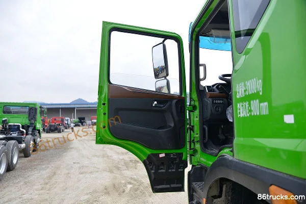 Dongfeng DV5 7.7L Diesel 350hp 8X4(12 wheels) Fast Gear 10-Speed 6.2m Dump Truck Cab (1) | 86Trucks