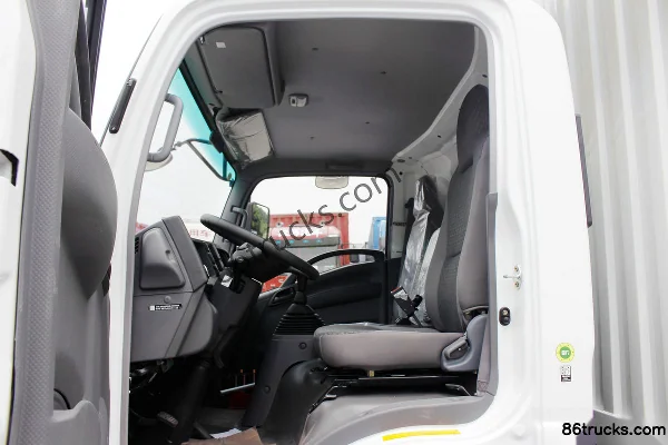 Isuzu 700P 189 ch 4X2(6 roues) camion porteur fourgon, cabine simple, 4,3 m (2) | 86Trucks
