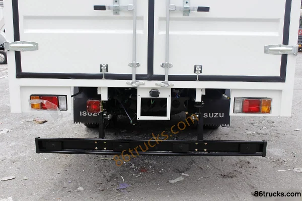 Isuzu 700P 189 ch 4X2(6 roues) camion porteur fourgon, cabine simple, 4,3 m Carrosserie (1) | 86Trucks
