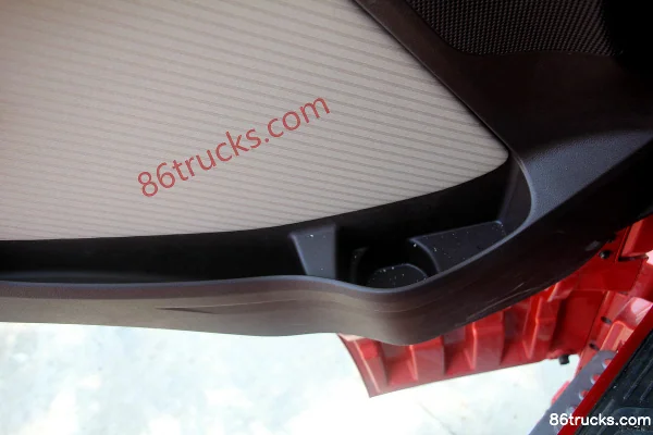 FAW Jiefang Qingdao JH6 Heavy Truck Zhihui Edition 460 hp 6X4(10 wheels) Tractor Truck (China VI) Cab (3) | 86Trucks