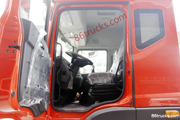 Dongfeng Duolika D12 260 hp 4X2(6 wheels) 9.75m AMT automatic cargo truck (China VI) Cab (1) | 86Trucks