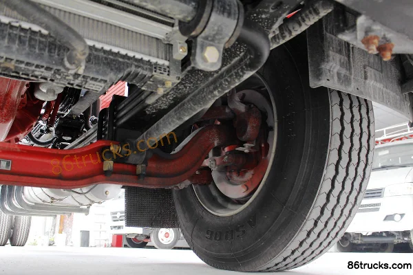 Dongfeng Duolika D12 260 hp 4X2(6 wheels) 9.75m AMT automatic cargo truck (China VI) Chassis (3) | 86Trucks
