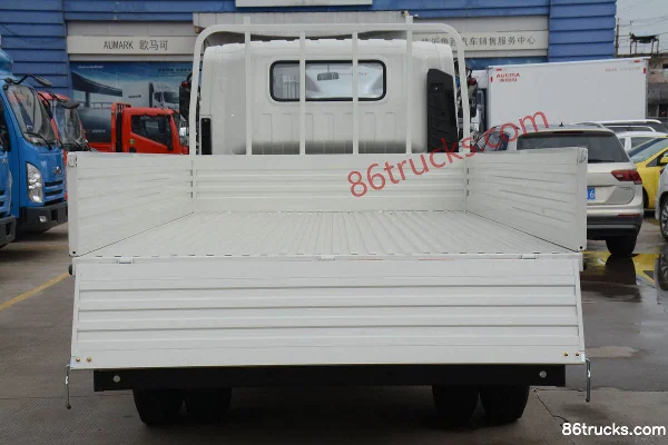 JMC Kaiyun Blue Whale Luxury Edition 152hp 4X2(6 wheels) 4.1m Single Row Flatbed Light Truck Body (3) | 86Trucks