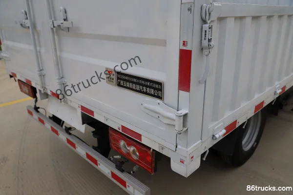Yuchai New Energy EC214 4,5T 4,125 m cabine simple camion léger à ridelles 100% électrique 4X2(6 roues) Châssis (3) | 86Trucks