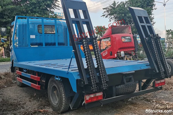 Dongfeng Furika R7 183 ch 4X2(6 roues) camion plateau Extérieur (2) | 86Trucks