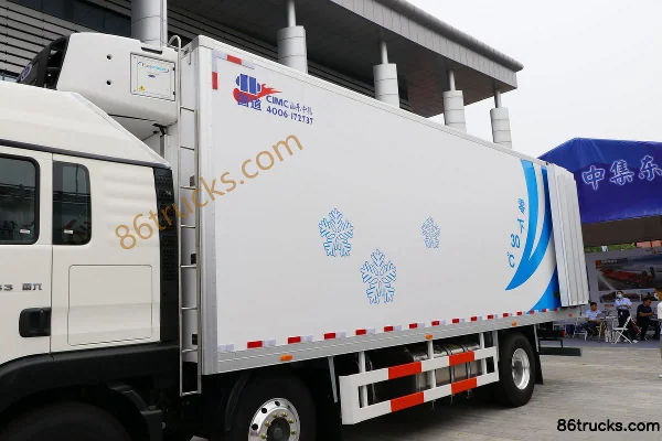 Sinotruk HOWO TX 330 hp 6X2(8 wheels) 9.4m refrigerated truck (China VI) Body (1) | 86Trucks