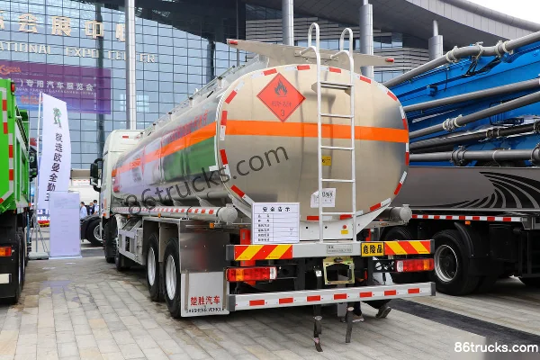 Foton Auman GTL Zhixiang Edition 360 hp 6X2(8 wheels) oil tanker truck (China VI) (Chusheng brand) Exterior (2) | 86Trucks