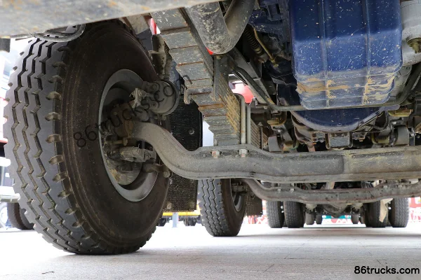 Sinotruk HOWO TX 350 hp 8X4(12 wheels) Truck Mounted Crane (China VI)(XCMG) Chassis (2) | 86Trucks