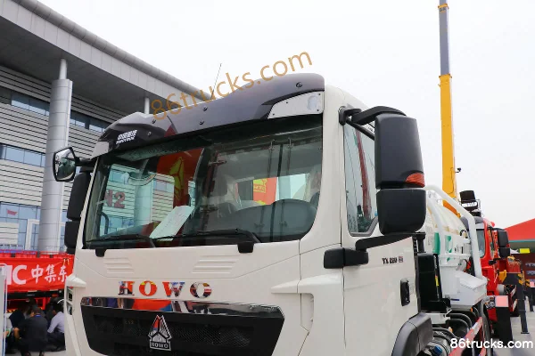 Sinotruk HOWO TX 220 hp 4X2(6 wheels) Vacuum Sewer Truck (China VI)(Lvye Brand) Exterior (3) | 86Trucks