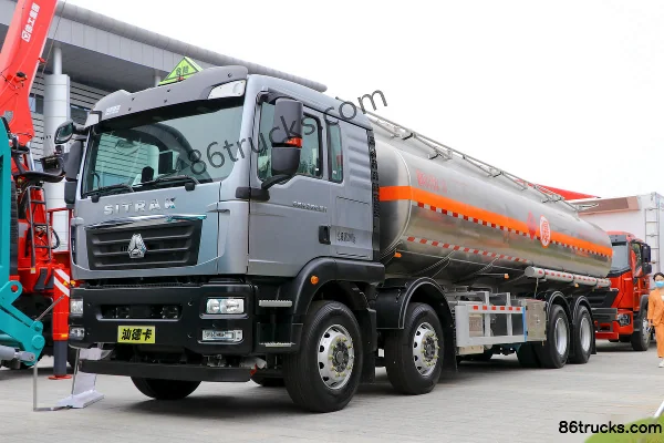 Sinotruk Sitrak C5H 350 hp 8X4(12 wheels) Oil Transport Truck (China VI) (Lvye Brand) Exterior (2) | 86Trucks