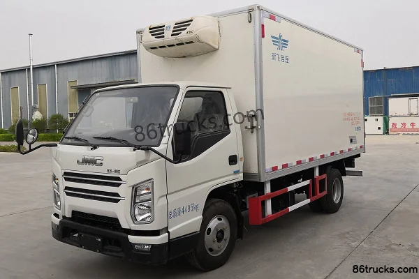 JMC Shunda 116hp 4X2(6 wheels) 4.1m refrigerated truck (Xinfei brand) Exterior (2) | 86Trucks