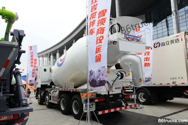 SAIC Hongyan Genlyon C6 330hp 8X4(12 wheels) 7.6m³ concrete mixer truck (China VI) (CIMC Ruijiang) Exterior (3) | 86Trucks