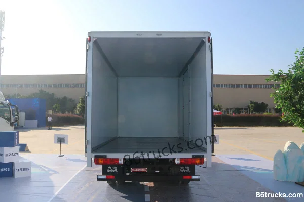Dayun Xianglong 115 ch 4X2(6 roues) camion léger fourgon à cabine simple 4,12 m Carrosserie (2) | 86Trucks