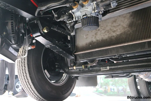 Dayun Xianglong 150hp 4X2(6 wheels) 4.12m single-row van light truck (China VI) Chassis (2) | 86Trucks