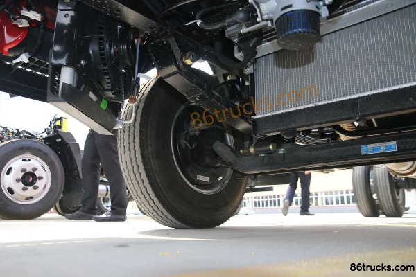 Dayun New Aopuli 152 hp 4X2(6 wheels) Single Row Flatbed Light Truck (China VI) Chassis (2) | 86Trucks