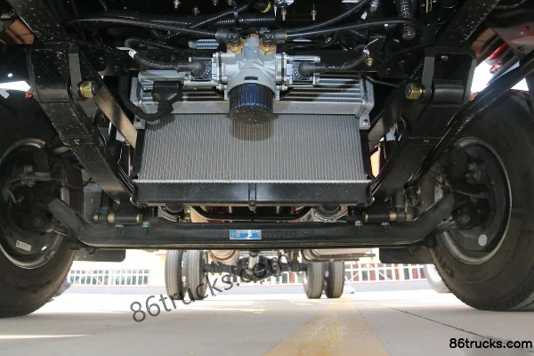 Dayun New Aopuli 152 hp 4X2(6 wheels) Single Row Flatbed Light Truck (China VI) Chassis (1) | 86Trucks