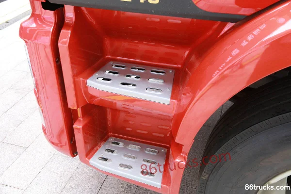 FAW Jiefang J6L 240 ch 4X2(6 roues) camion frigorifique 6,8 m (toit surélevé) Cabine (3) | 86Trucks