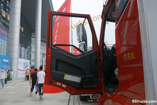 FAW Jiefang J6L 240 ch 4X2(6 roues) camion frigorifique 6,8 m (toit surélevé) Cabine (1) | 86Trucks