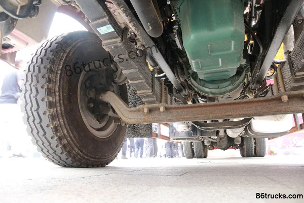 FAW Jiefang J6L 280hp 6X4(10 wheels) Truck-Mounted Crane Chassis (2) | 86Trucks