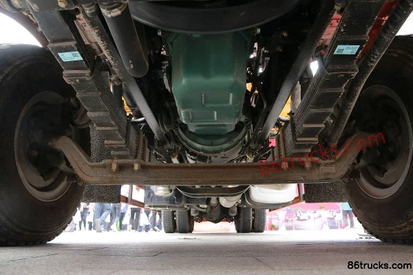FAW Jiefang J6L 280hp 6X4(10 wheels) Truck-Mounted Crane Chassis (1) | 86Trucks