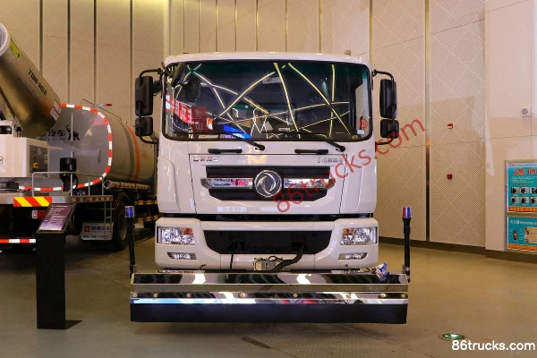 Dongfeng Duolika D9 230hp 4X2(6 wheels) Cleaning Truck (China VI) (Tongyada) Exterior (2) | 86Trucks