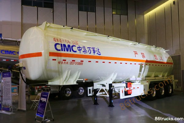 Wanshida 47m³ Flammable Liquid Tank Semi-Trailer Exterior (3) | 86Trucks