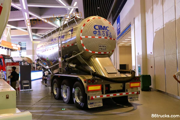 Wanshida 35m³ Medium Density Powder Bulk Material Transport Semi-Trailer Exterior (3) | 86Trucks