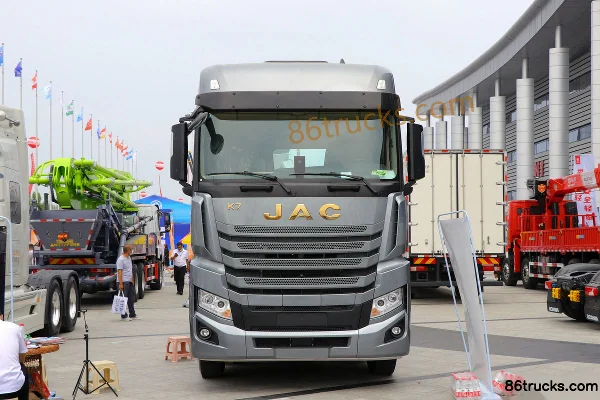 JAC GallopK7 Heavy Truck Comfort Edition 560 hp 6X4(10 wheels) AMT Automatic Tractor Truck (China VI) (Air Suspension) Exterior (2) | 86Truc