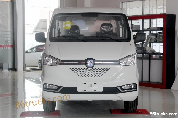 Dongfeng Yufeng EM26 3T 4.865m Pure Electric Van Truck Exterior (2) | 86Trucks