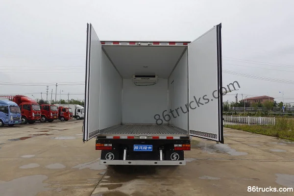 SHACMAN Light Truck Delong K5000 130 hp 4X2(6 wheels) 4.08m Refrigerated Truck (China VI) Chassis (1) | 86Trucks