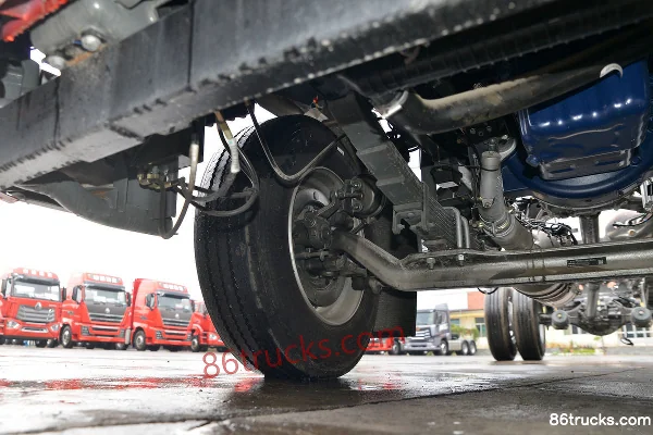 Sinotruk HOWO TX 220 hp 4X2(6 wheels) 6.75m Cargo Truck with Grille Guard (China VI) Chassis (2) | 86Trucks