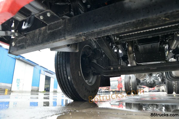 JAC Gallop A5X III Medium Truck 220hp 4X2(6 wheels) 6.8m Stake Cargo Truck (China VI) Chassis (2) | 86Trucks
