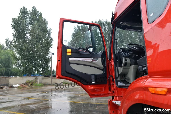 Sinotruk HOWONX camion moyen 220 ch 4X2(6 roues) 6,2 m porteur à ridelles (China VI) Cabine (1) | 86Trucks