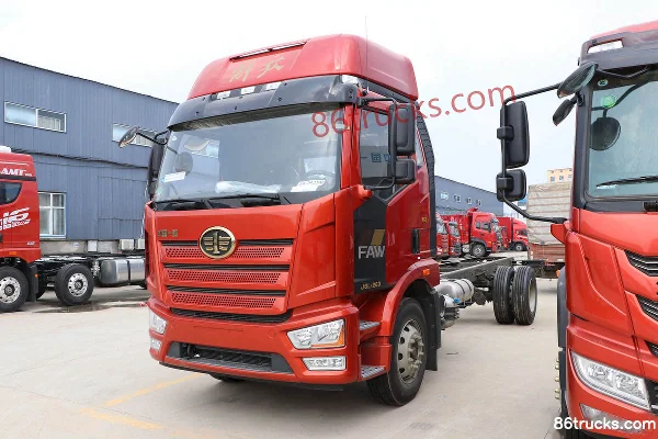 FAW Jiefang J6L Medium Truck Elite Edition (Green Transport) 260hp 4X2(6 wheels) 6.75m Barn Type Cargo Truck (China VI) Exterior (3) | 86Tru